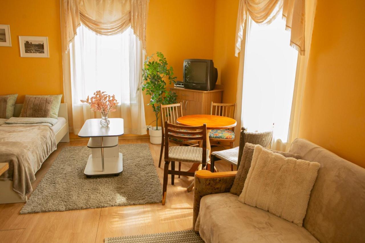 Center Of City Apartments, Bus Station 1Min, Airport 5 Min Таллин Экстерьер фото